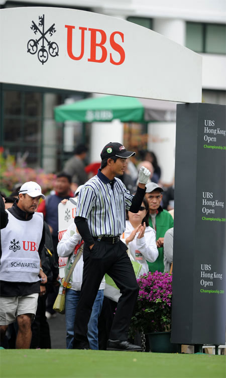 香港公开赛第三轮战况 西蒙尼斯看线