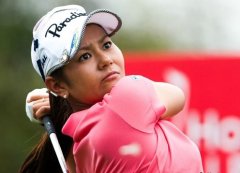 泰国LPGA赛宫里蓝领先曾雅妮一杆 冯珊珊排名13位